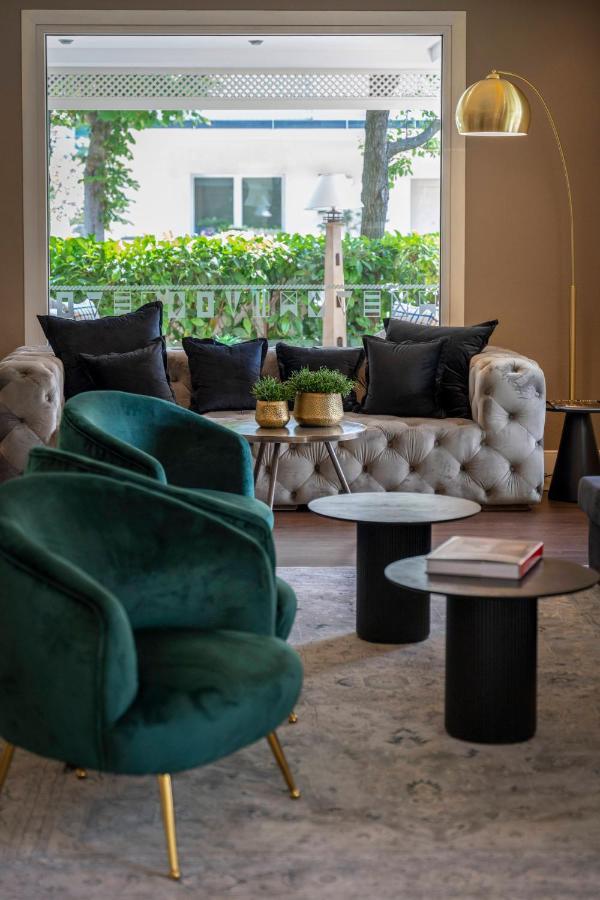 Hotel Maestrale Riccione Eksteriør billede