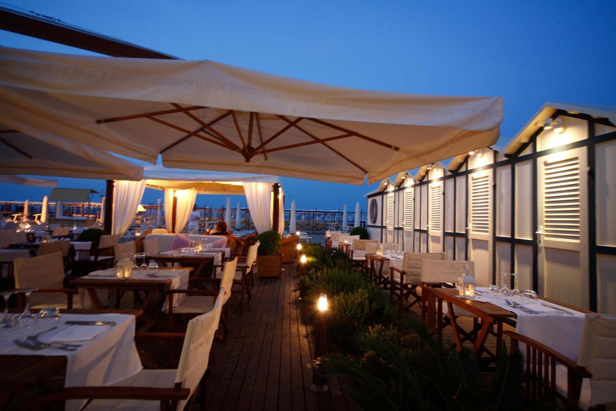 Hotel Maestrale Riccione Eksteriør billede